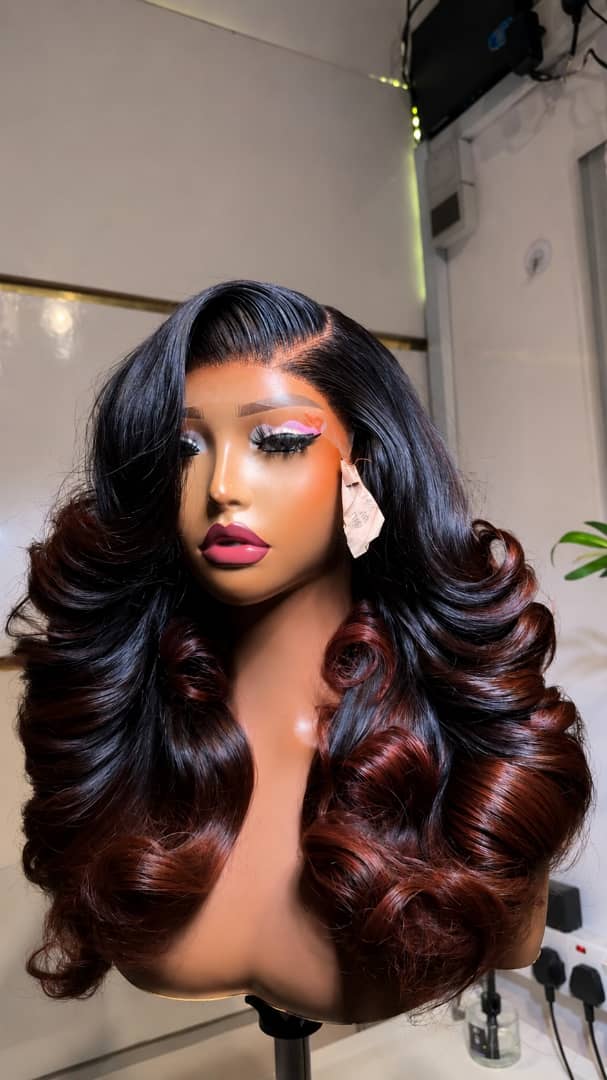 Gee Hair NG Bouncy Curls wig